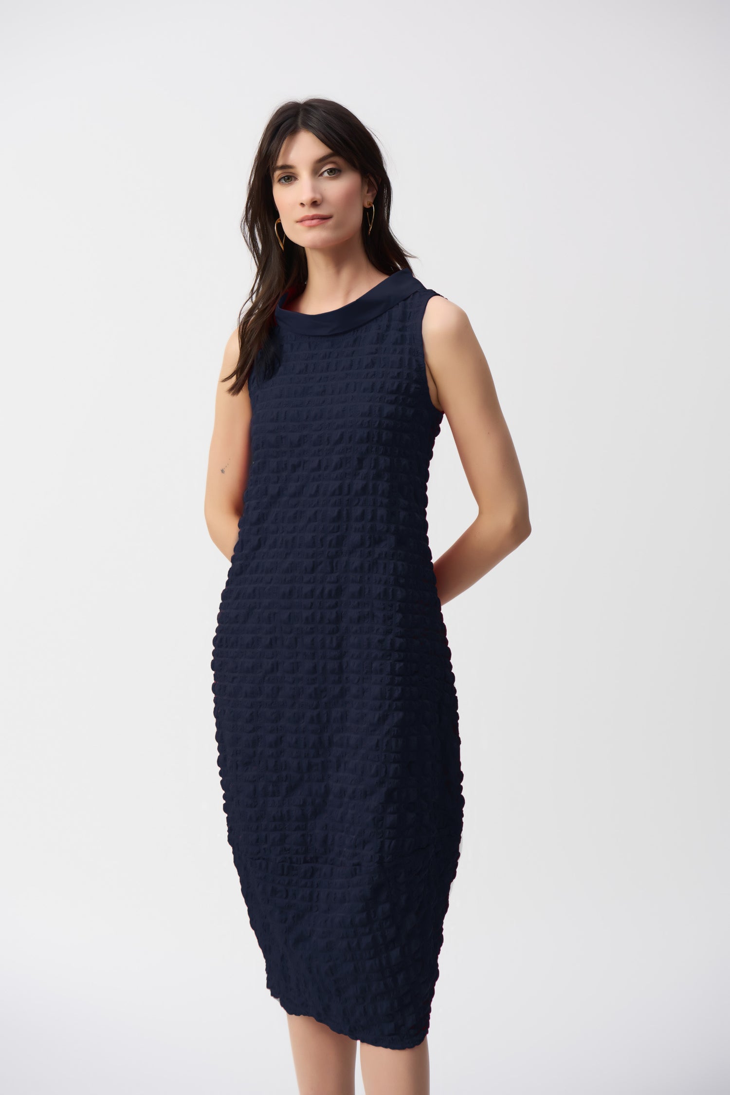 Textured Woven Sleeveless Cocoon Dress