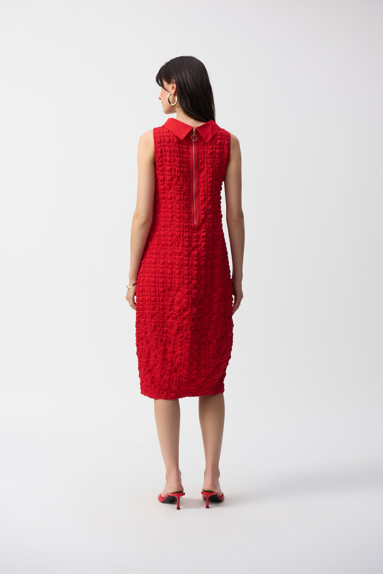 Textured Woven Sleeveless Cocoon Dress