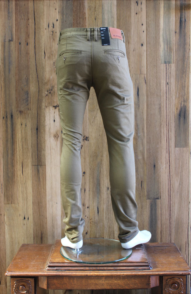 Barcombe Tapered Fit Chino