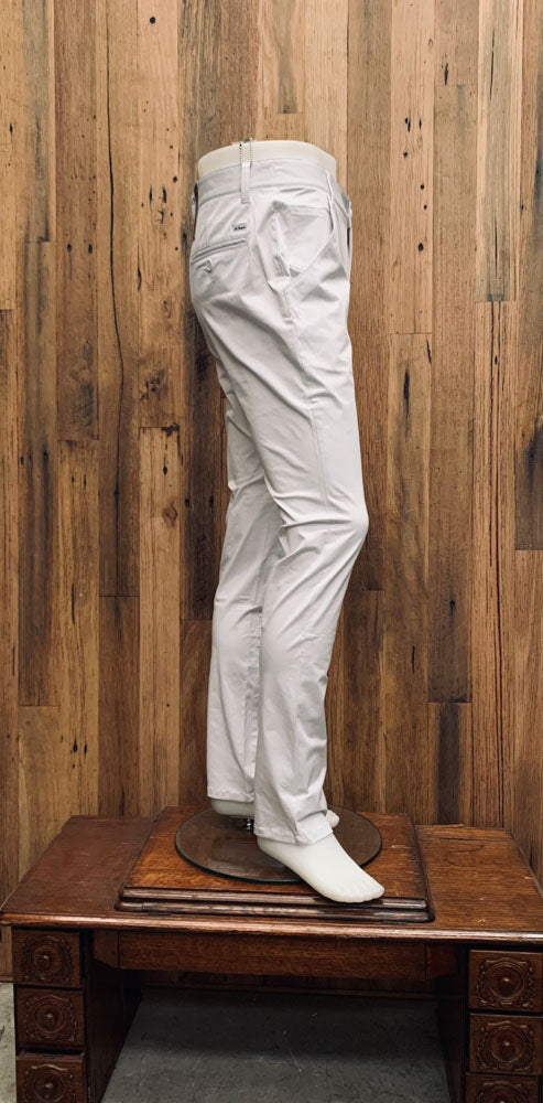 Barcombe Tapered Fit Chino